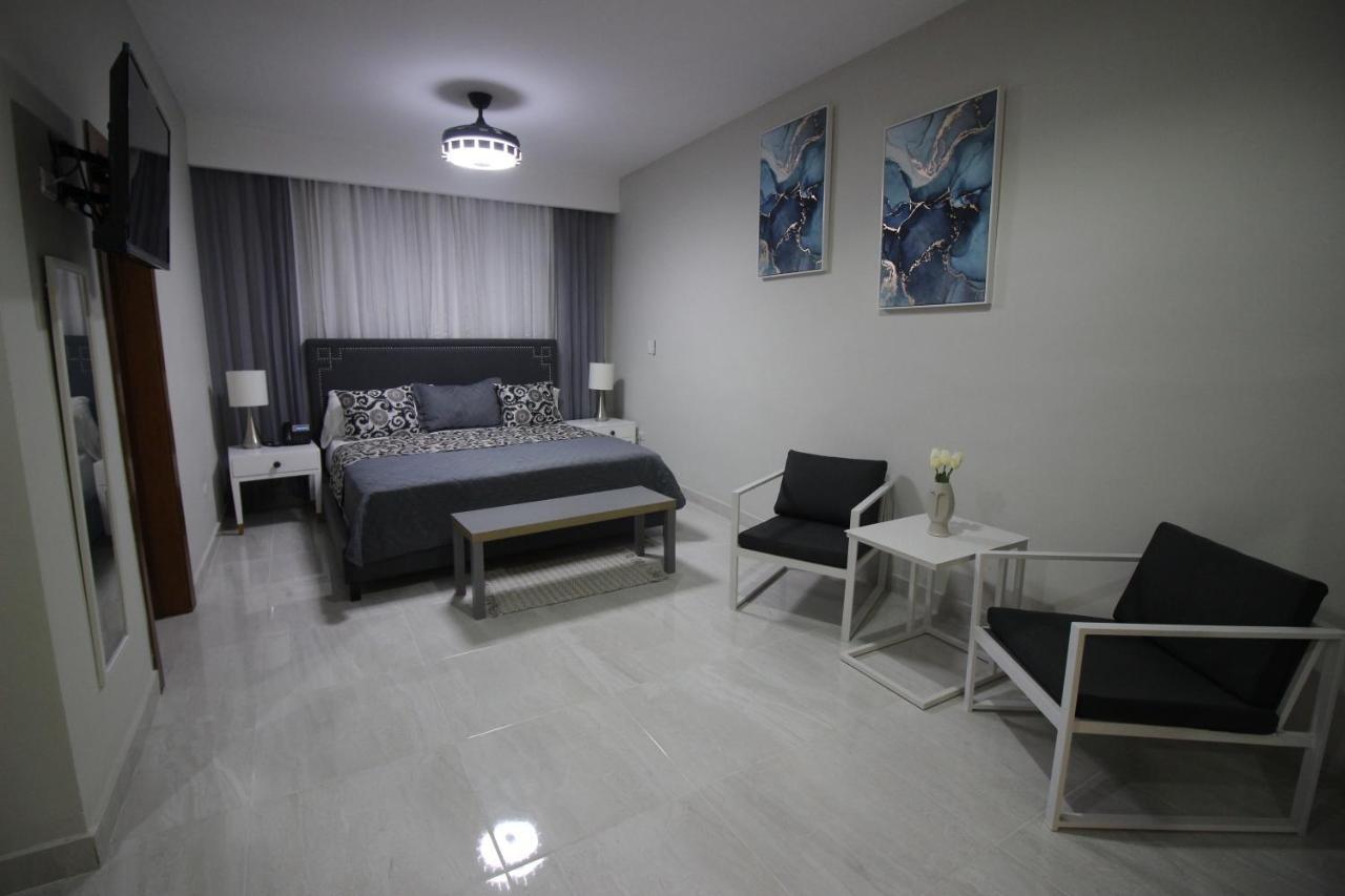 Hotel Monarca Salvaleón de Higüey Esterno foto