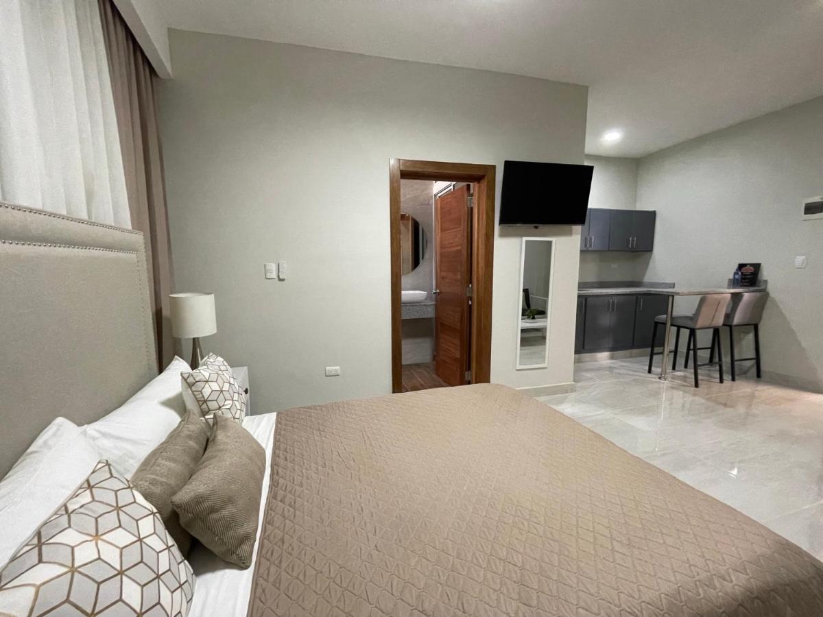 Hotel Monarca Salvaleón de Higüey Esterno foto
