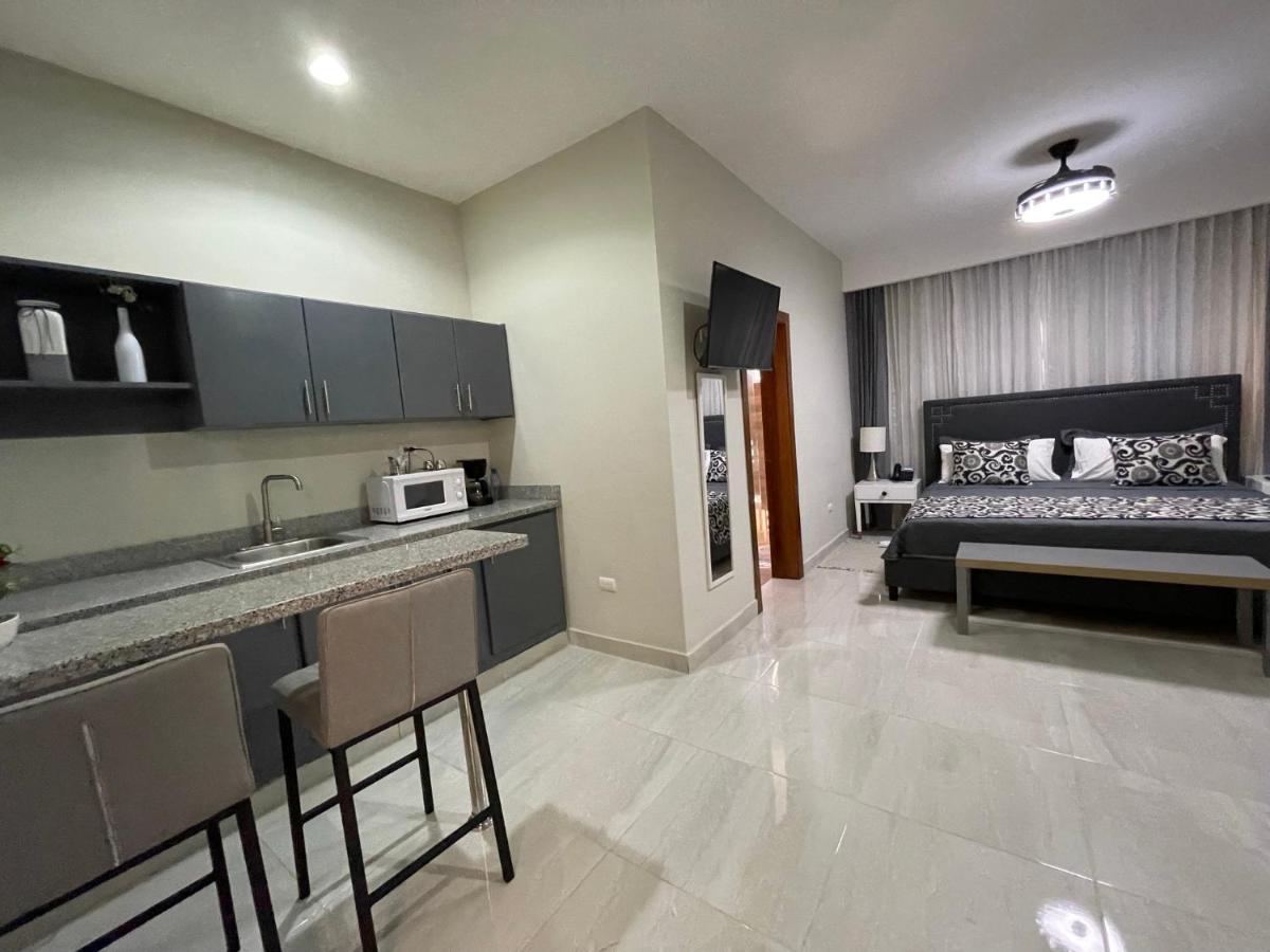 Hotel Monarca Salvaleón de Higüey Esterno foto
