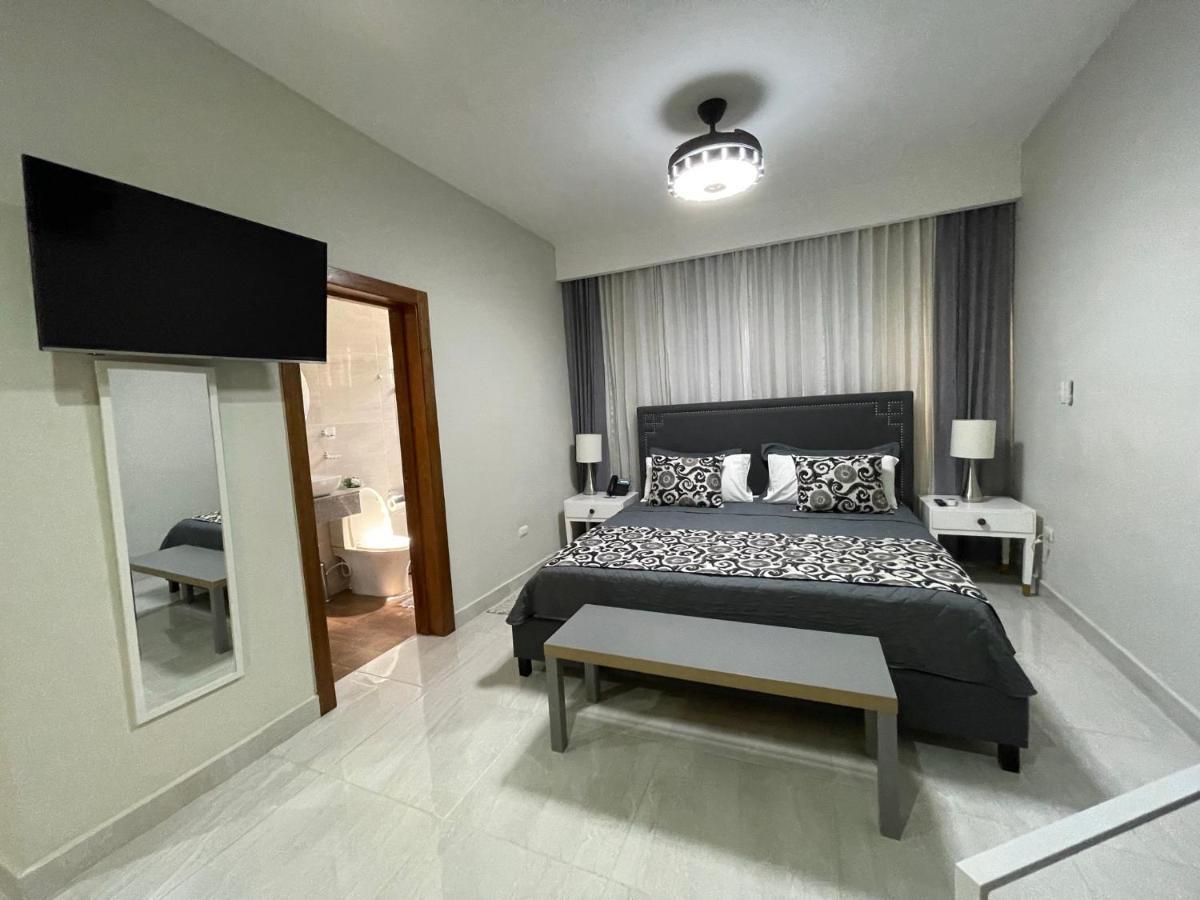 Hotel Monarca Salvaleón de Higüey Esterno foto