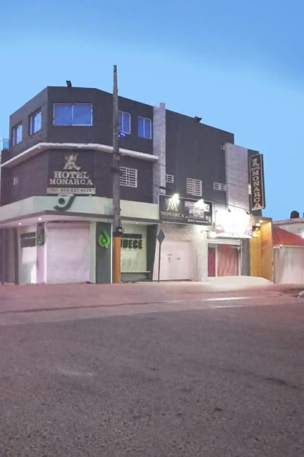 Hotel Monarca Salvaleón de Higüey Esterno foto