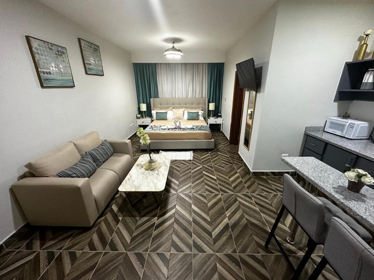 Hotel Monarca Salvaleón de Higüey Esterno foto